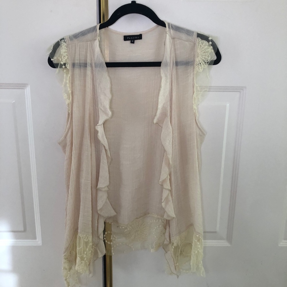 Panitti Sleeveless Ruffle Lace Vest